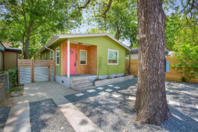Authentic ATX Beauty by 6 St Walk to the Best Eateries in Downtown